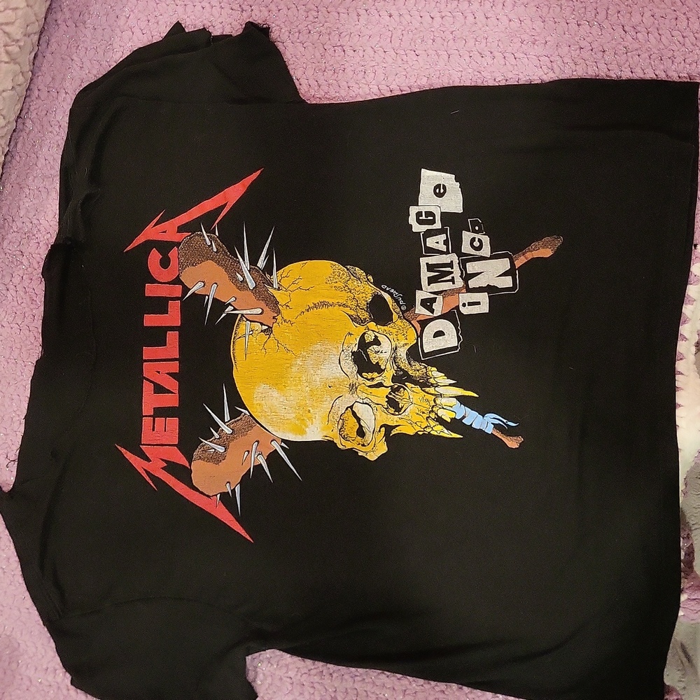 Metallica Authenic  Vintage Concert Tee